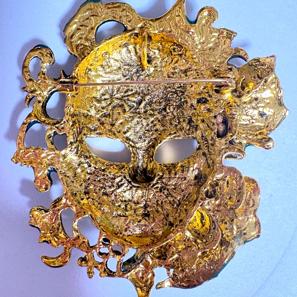 Vintage inspired enameled green and Gold tone masquerade Brooch pendant - Picture 2 of 7